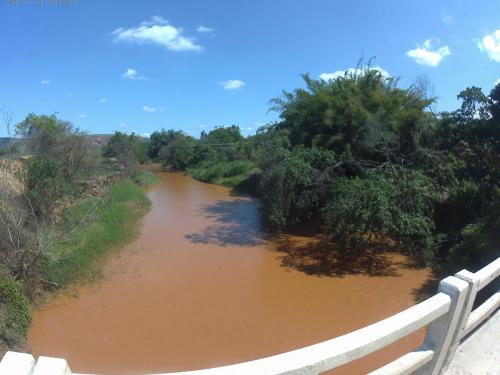 Estrada de Governador Valadares ao acampamento Cachoeira da Fumaça - Grande Ciclo