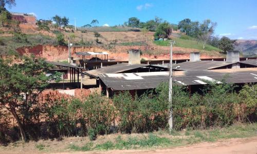 Estrada de Governador Valadares ao acampamento Cachoeira da Fumaça - Grande Ciclo