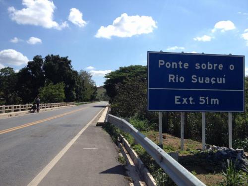 Estrada de Governador Valadares ao acampamento Cachoeira da Fumaça - Grande Ciclo