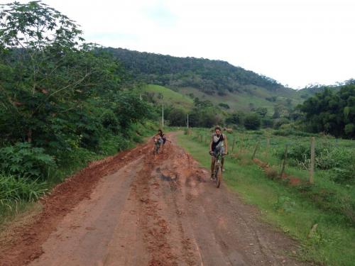 Estrada de Rio Doce a Barra Longa - Grande Ciclo