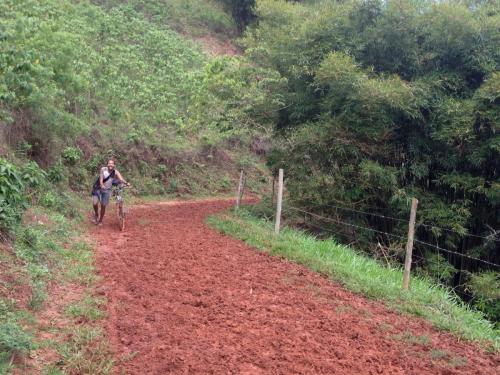 Estrada de Rio Doce a Barra Longa - Grande Ciclo